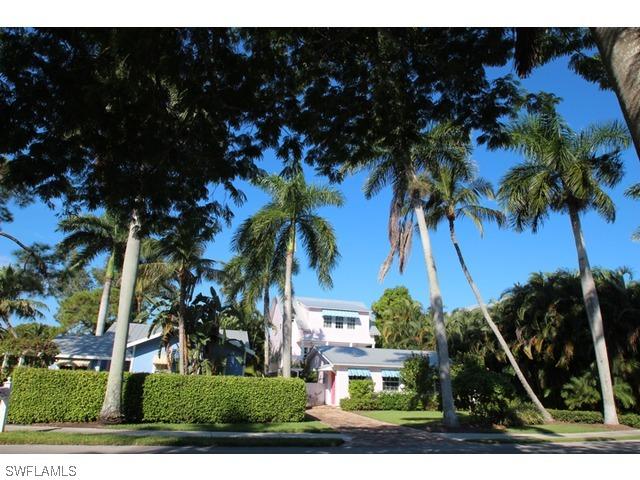 794 9th St., Naples, FL 34102