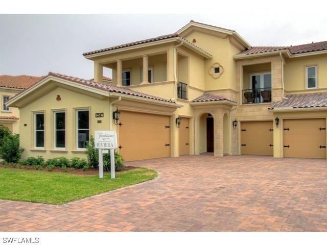 2317 Residence Cir. #202, Naples, FL 34105