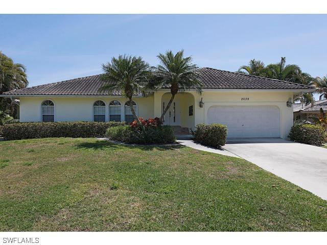 2039 Snook Dr., Naples, FL