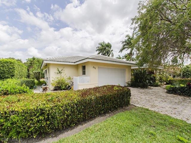 635 Fountainhead Way, Naples, FL 34103