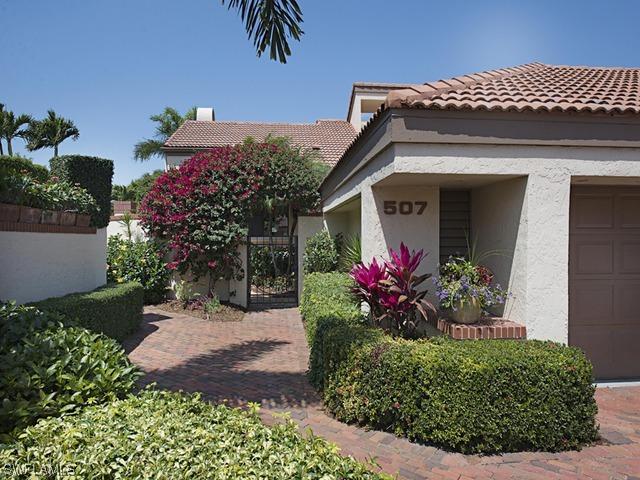 507 Bay Villas Ln., Naples, FL