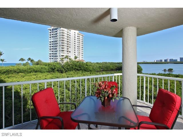 50 Seagate Dr. #204, Naples, FL