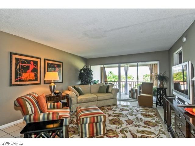 4200 Belair Ln. #314, Naples, FL