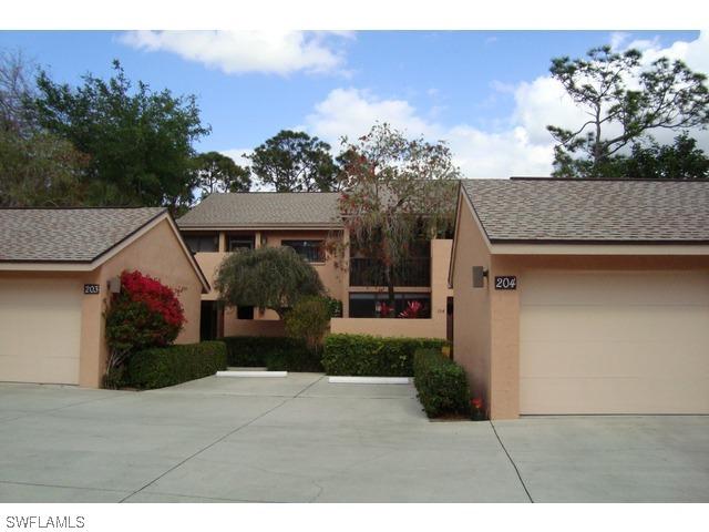 15400 Cedarwood Ln. #102, Naples, FL
