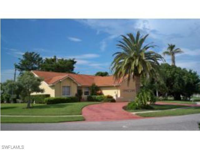 200 Majorca Cir., Marco Island, FL