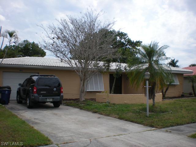 1028 El Rio Ave., Fort Myers, FL 33919