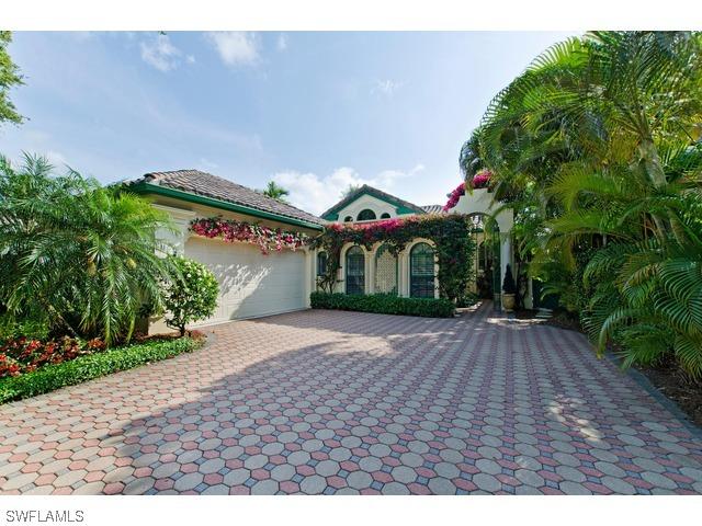 7999 Vizcaya Way, Naples, FL 34108