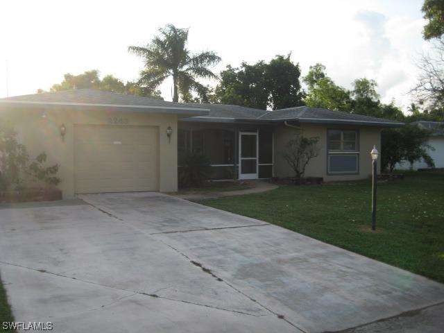 2243 41st Ter., Naples, FL 34116