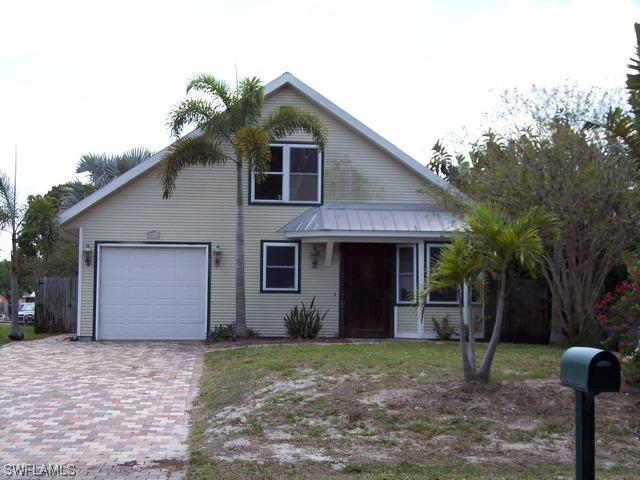 1248 Solana Rd., Naples, FL 34103