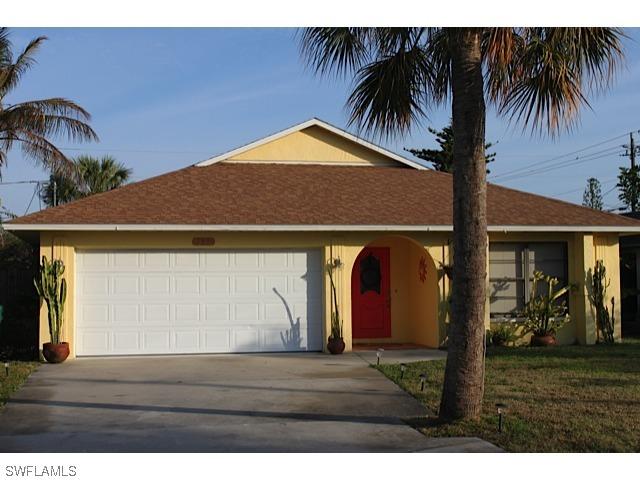 793 97th Ave., Naples, FL 34108