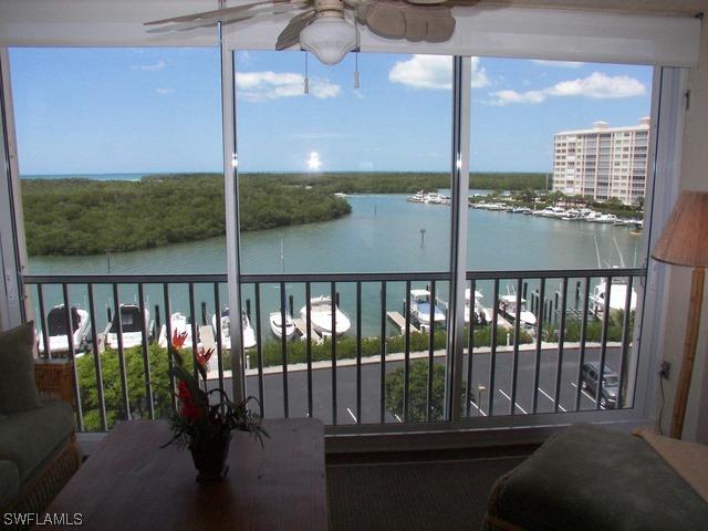 13105 Vanderbilt Dr., Naples, FL 34110