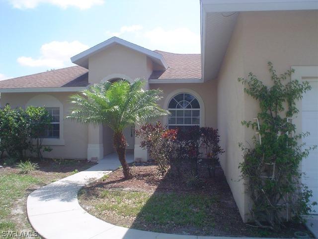 1048 Summerfield Dr., Naples, FL