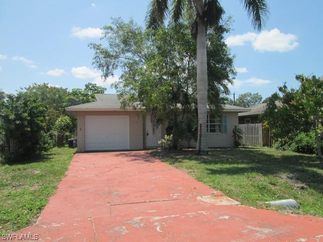 732 106th Ave., Naples, FL 34108