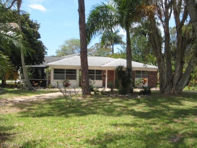 905 13th St., Naples, FL 34102