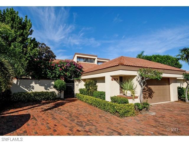 597 Bay Villas Ln., Naples, FL