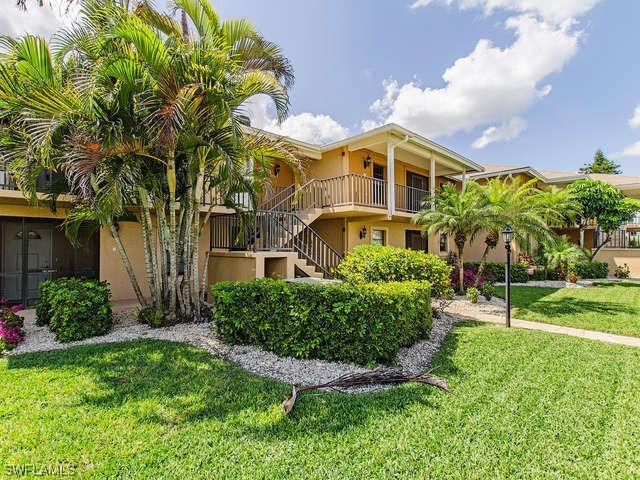 195 Cypress Way #10, Naples, FL