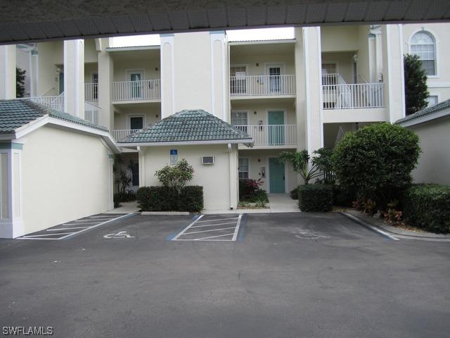 15395 Cedarwood Ln. #102, Naples, FL