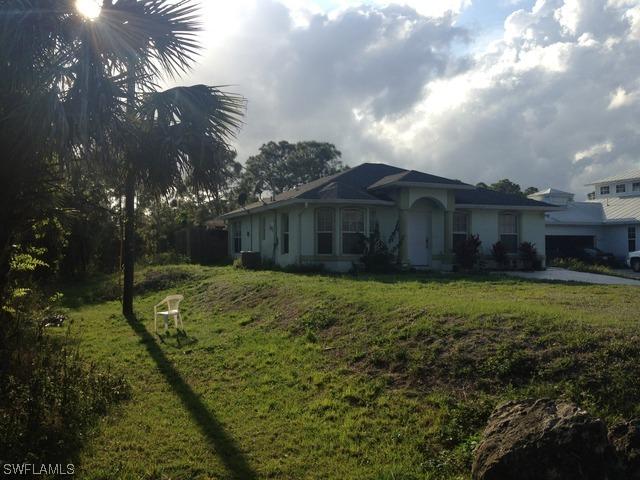 2335 Desoto Blvd., Naples, FL 34117