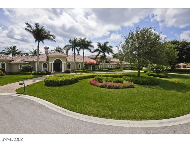 234 Haydon Cir., Naples, FL 34110