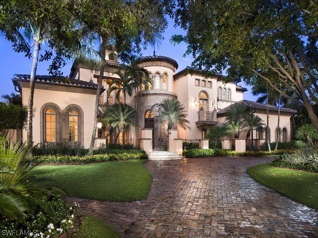 1128 Dormie Dr., Naples, FL