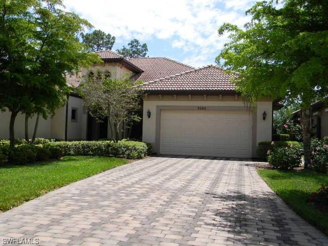 7595 Moorgate Point Way, Naples, FL 34113
