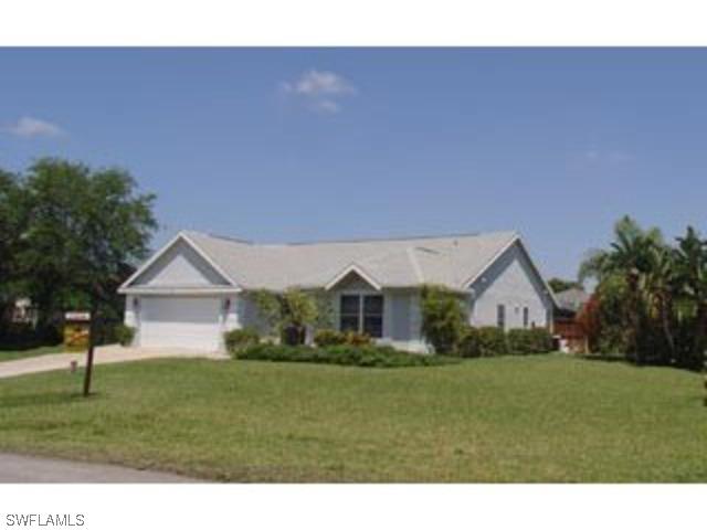 101 Sharwood Dr., Naples, FL 34110