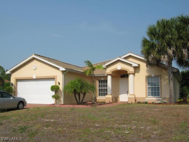 27330 Rue De Paix Rd., Bonita Springs, FL 34135