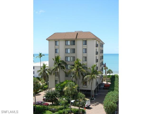 10633 Gulfshore Dr. #6, Naples, FL