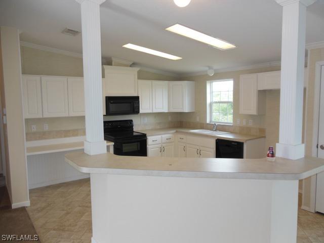 3361 2nd Ave., Naples, FL 34120