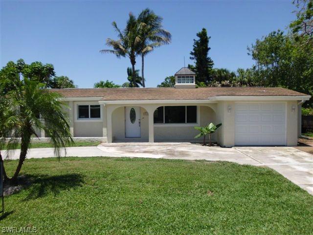 2043 Estey Ave., Naples, FL 34104