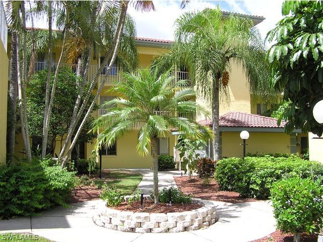 1001 Foxfire Ln. #203, Naples, FL