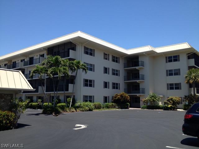 3200 Gulf Shore Blvd., Naples, FL