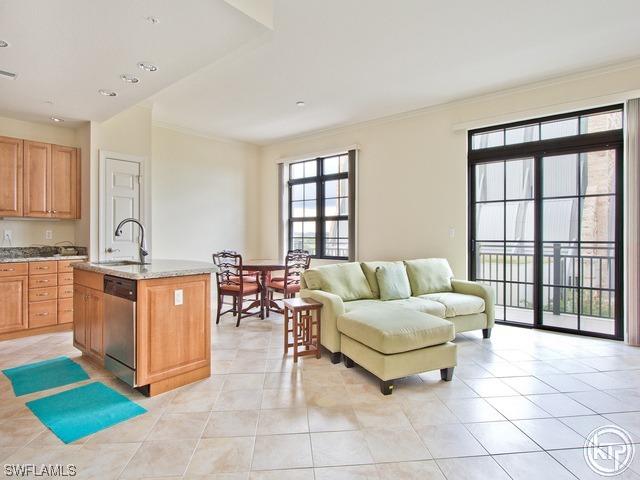 5076 Annunciation Cir. #2304, Naples, FL 34142