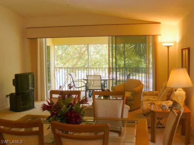 1025 Tarpon Cove Dr. #204, Naples, FL 34110