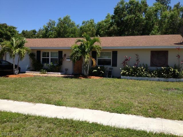 2762 Ponce De Leon Dr., Naples, FL 34105