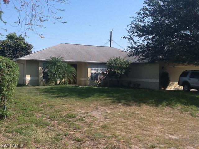 1082 Capri Dr., Naples, FL 34103