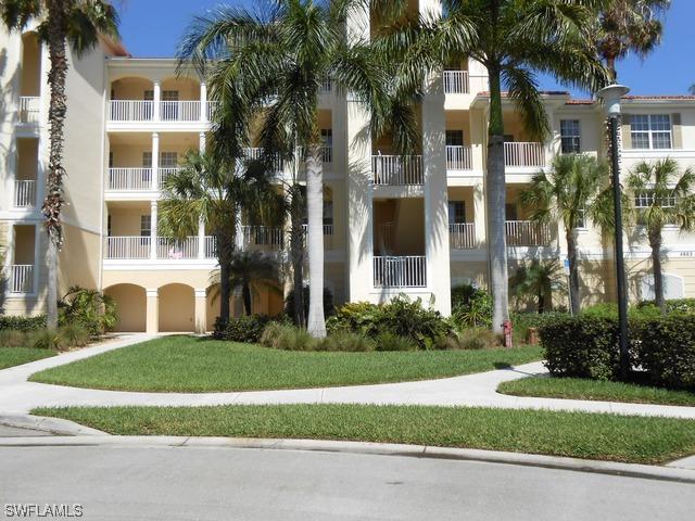 4883 Hampshire Ct St. #104, Naples, FL 34112