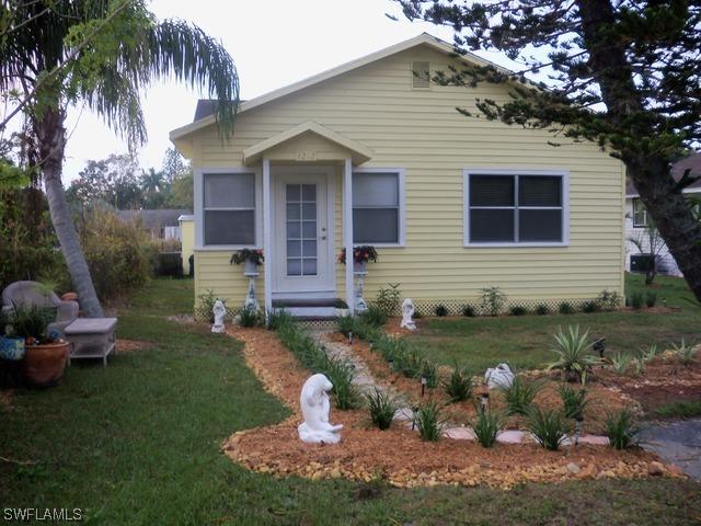 1212 Solana Rd., Naples, FL 34103