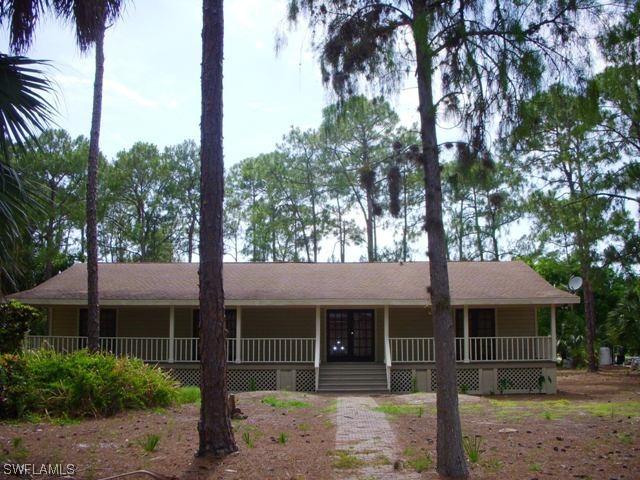 1511 Logan Ct., Naples, FL 34116