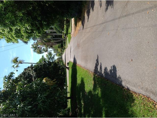 815 21st Ave., Naples, FL 34102