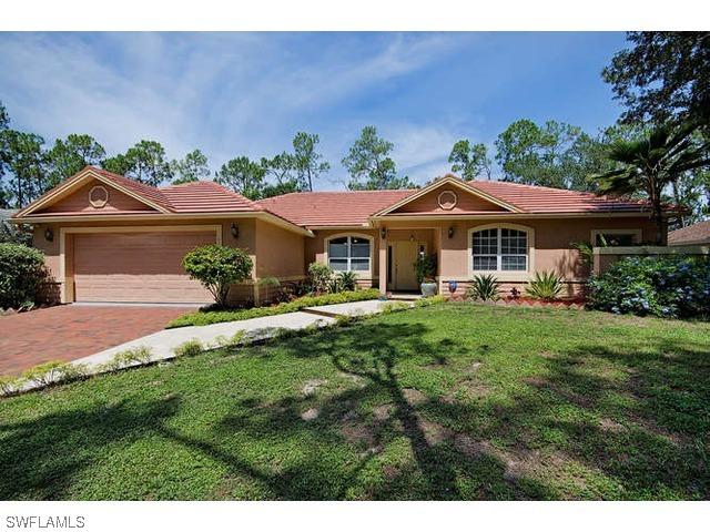 6091 Waxmyrtle Way, Naples, FL