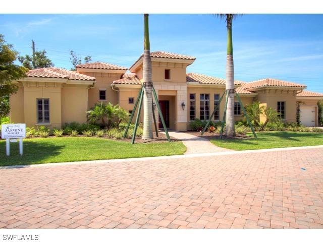 2086 Torino Way, Naples, FL 34105