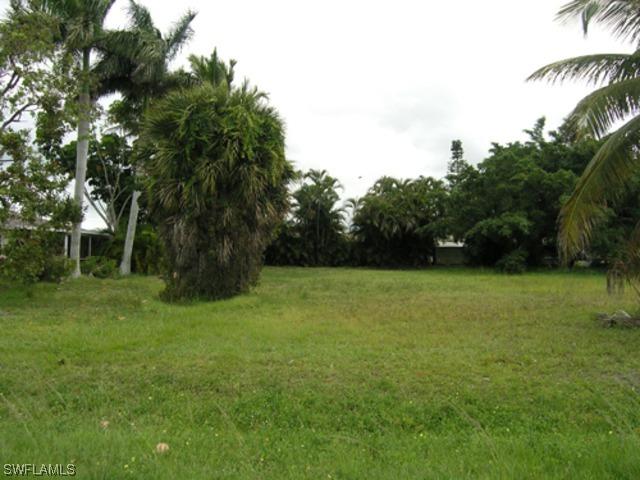 Hilo St., Naples, FL 34113