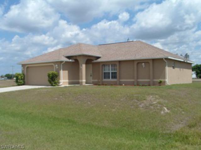 423 23rd Ter., Cape Coral, FL 33909
