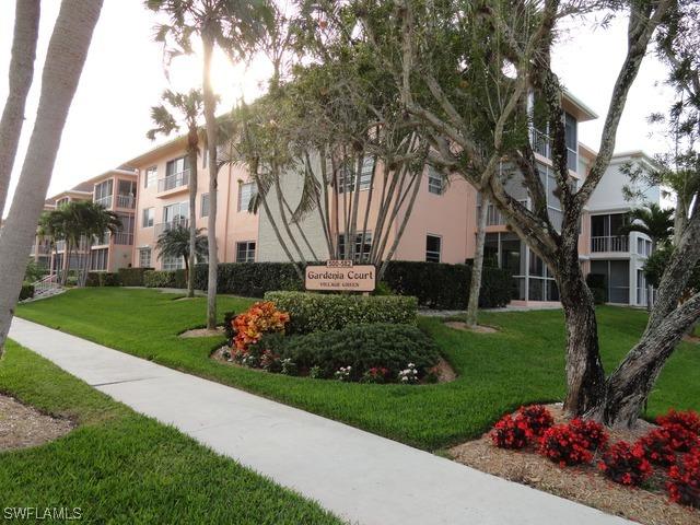 552 12th Ave., Naples, FL