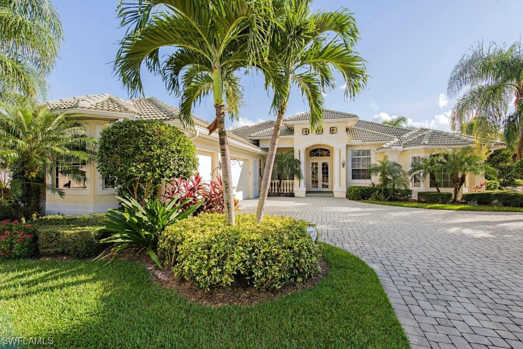 5943 Barclay Ln., Naples, FL 34110
