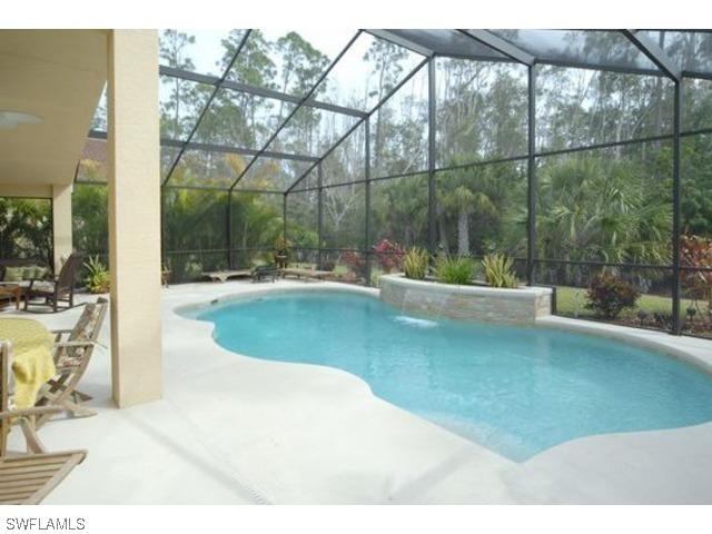 2438 Butterfly Palm Dr., Naples, FL 34119