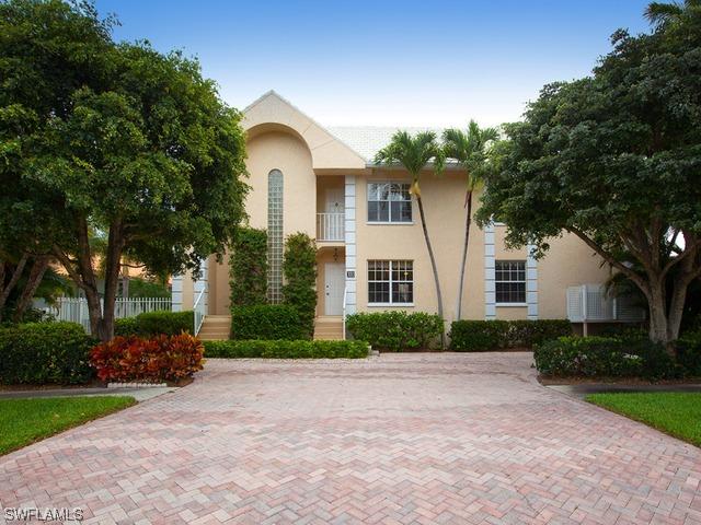 370 2nd St., Naples, FL 34117