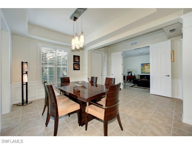 12018 Covent Garden Ct. #301, Naples, FL 34120