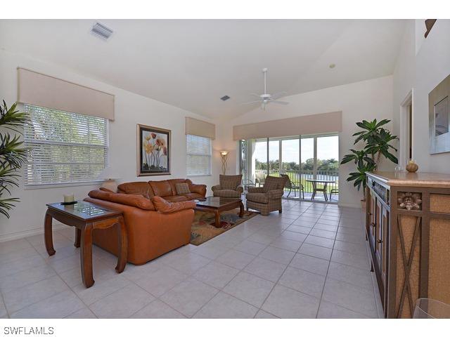 5959 Trophy Dr. #2103, Naples, FL